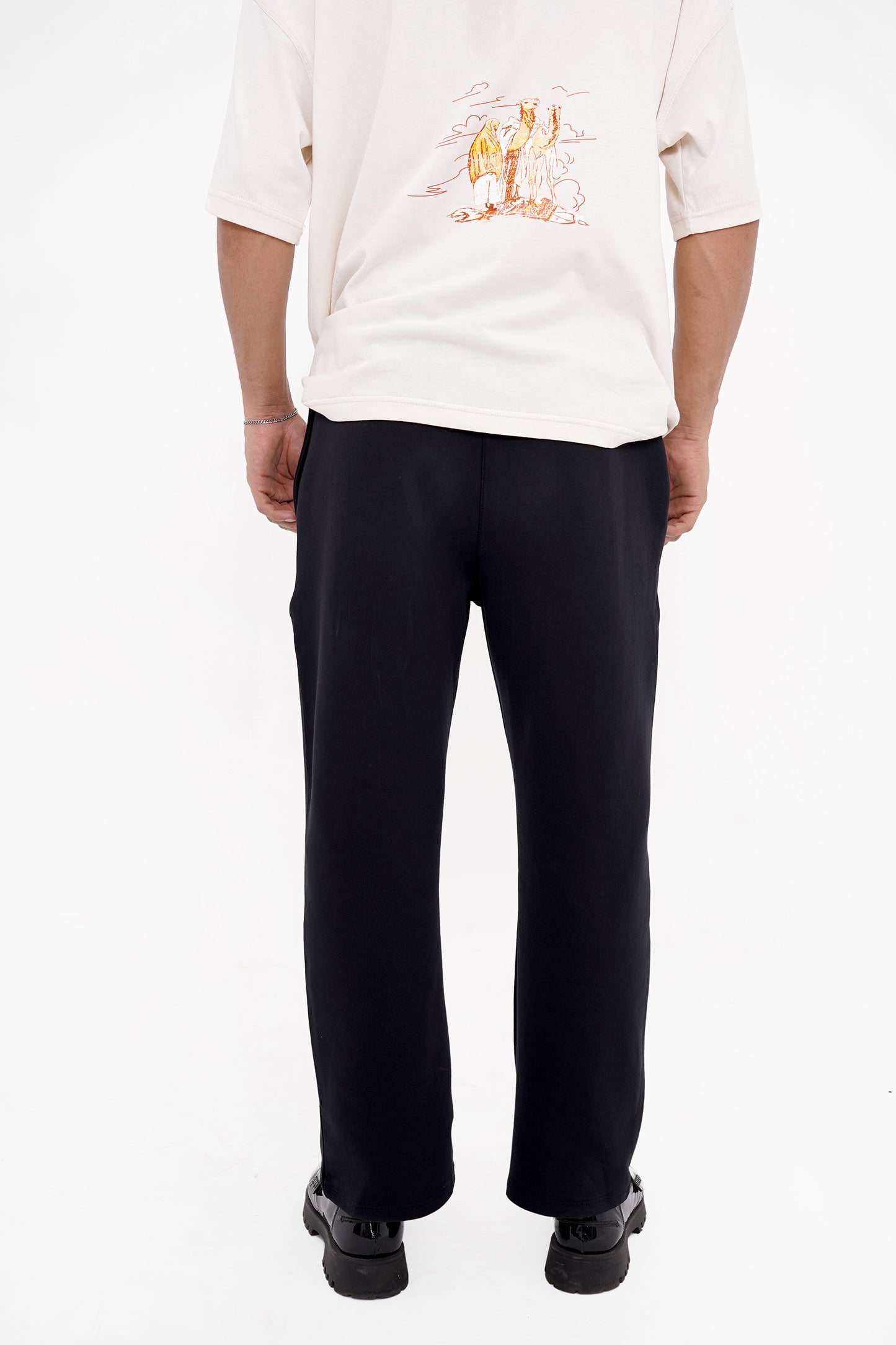 BLACK STRAIGHT FIT TROUSER
