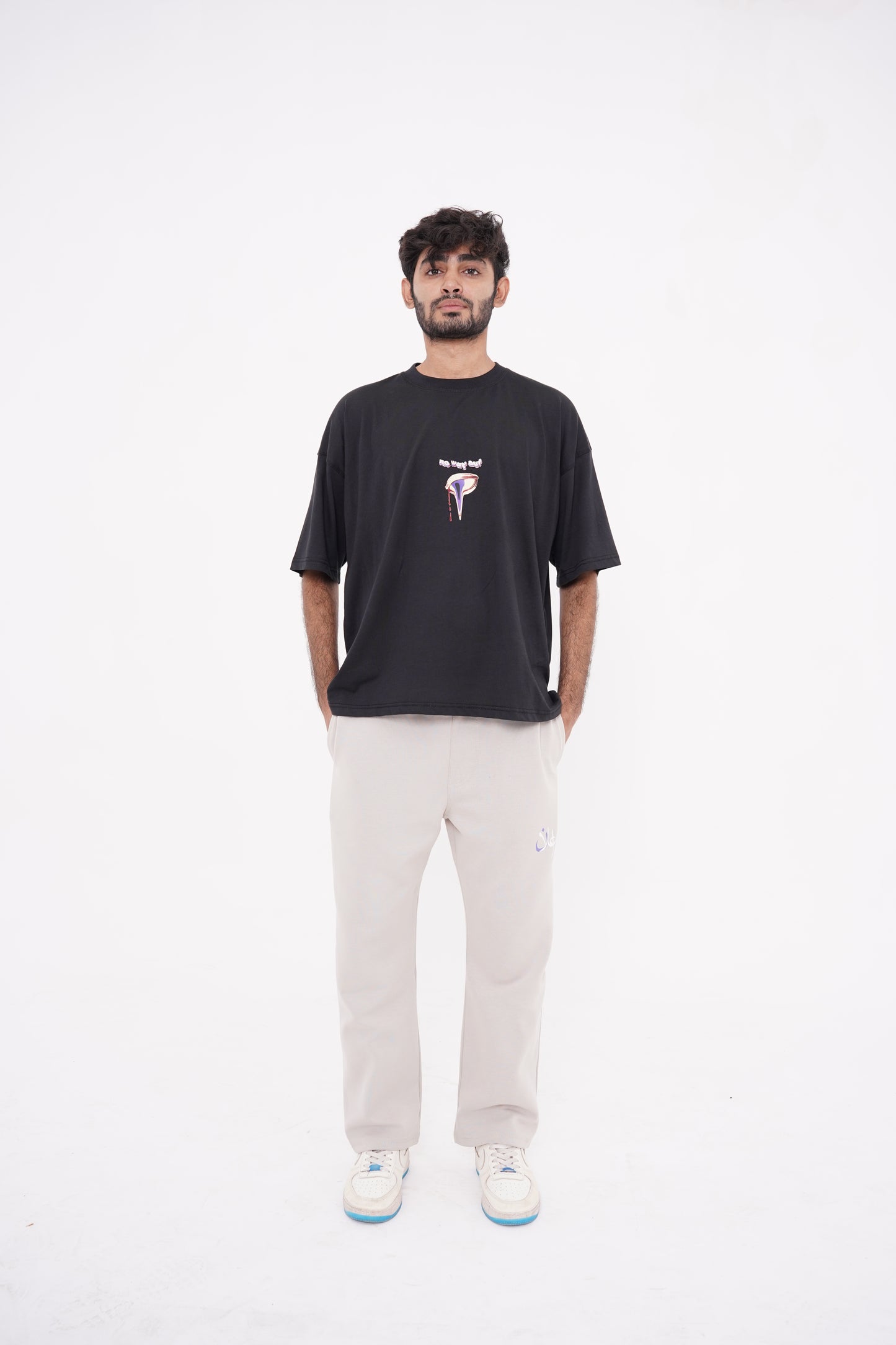 BLACK DROPSHOULDER T-SHIRT
