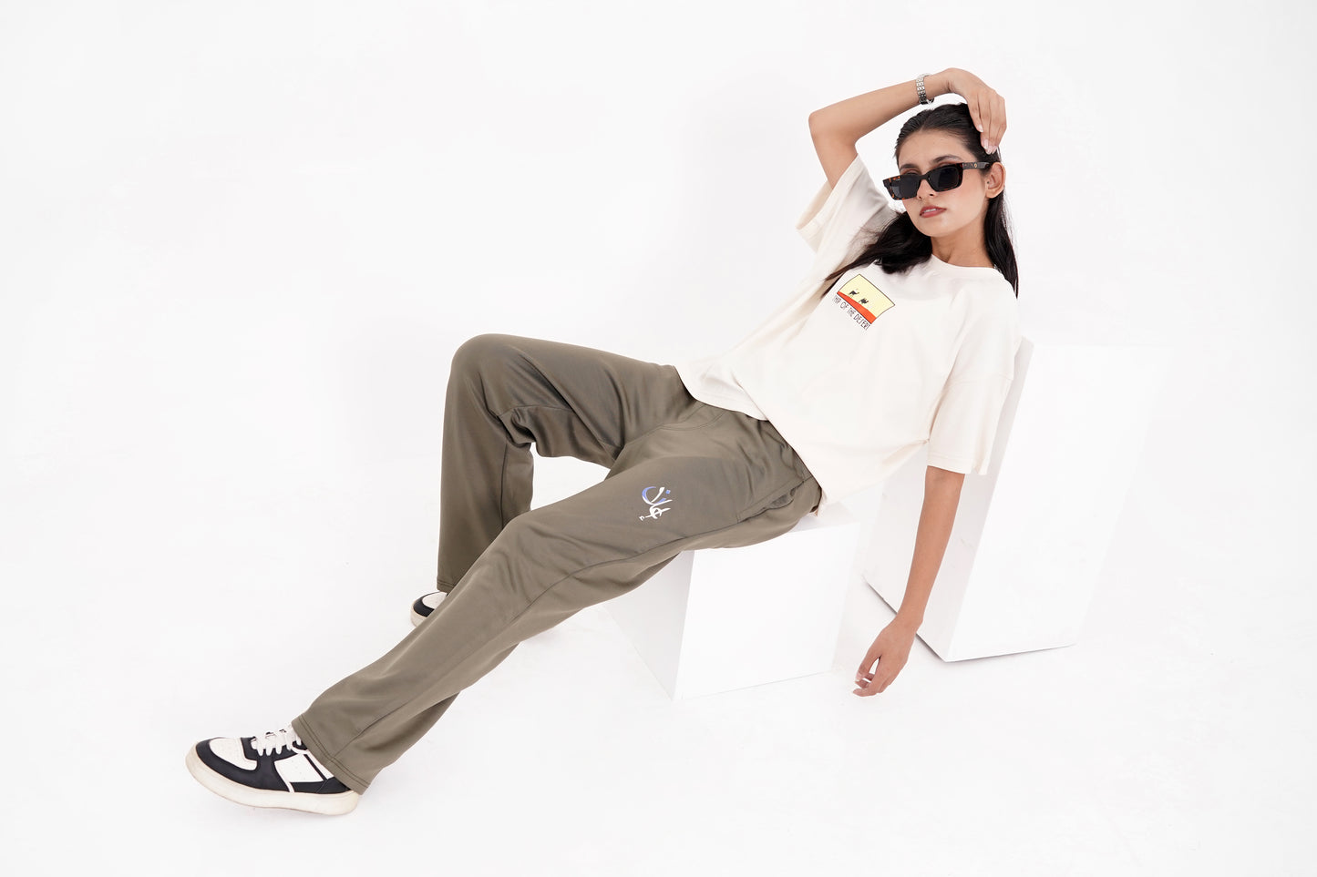 GREEN STRAIGHT FIT TROUSER